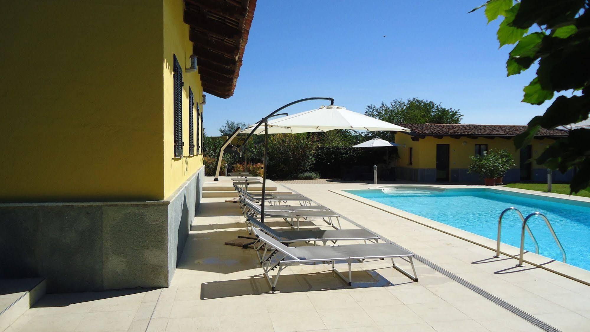 Residence Le Palme Torrazza Piemonte Luaran gambar